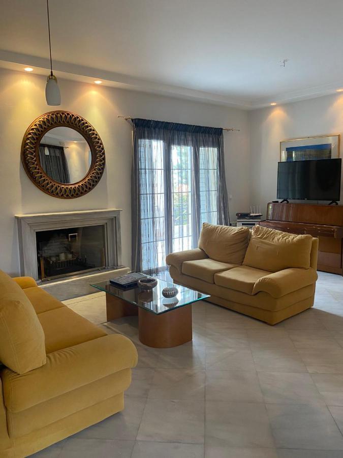 Suite With Garden Agia Marina  외부 사진